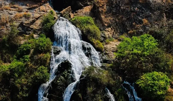 Scenic route connecting Kanakapura Road to the stunning Chunchi Falls